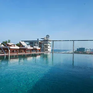 Sofiana My Khe & Spa- Rooftop Pool Bar Vietnam